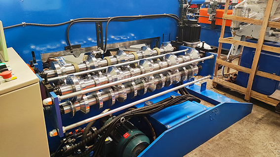 ماشین رول برش اتوماتیک (دو جهت افقی و عمودی)