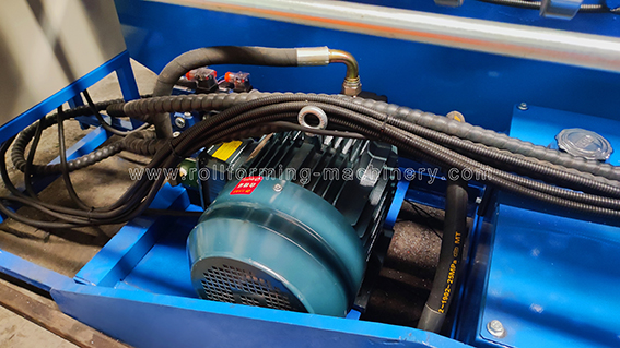 ماشین رول برش اتوماتیک (دو جهت افقی و عمودی)